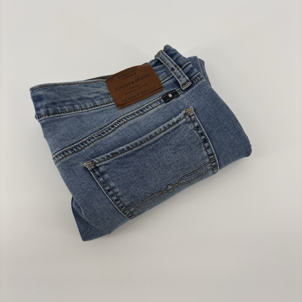 Lucky Brand Women's Sweet Crop Mid Rise Stretch  Size 10/30 *Meas 15.5"W 26.5" L